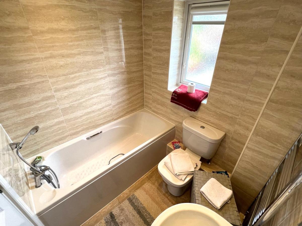נוטינגהאם Simply Stunning 2 Bedroom Home With Parking Space מראה חיצוני תמונה
